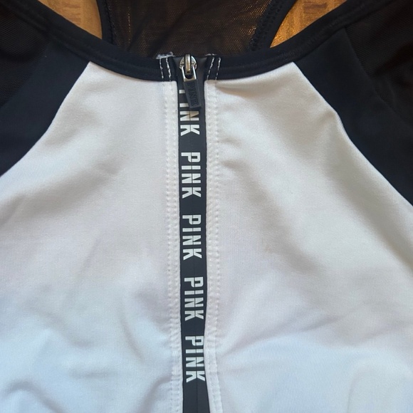 Victoria’s Secret Pink Ultimate Sport Bra Unlined Size XS - Picture 2 of 3